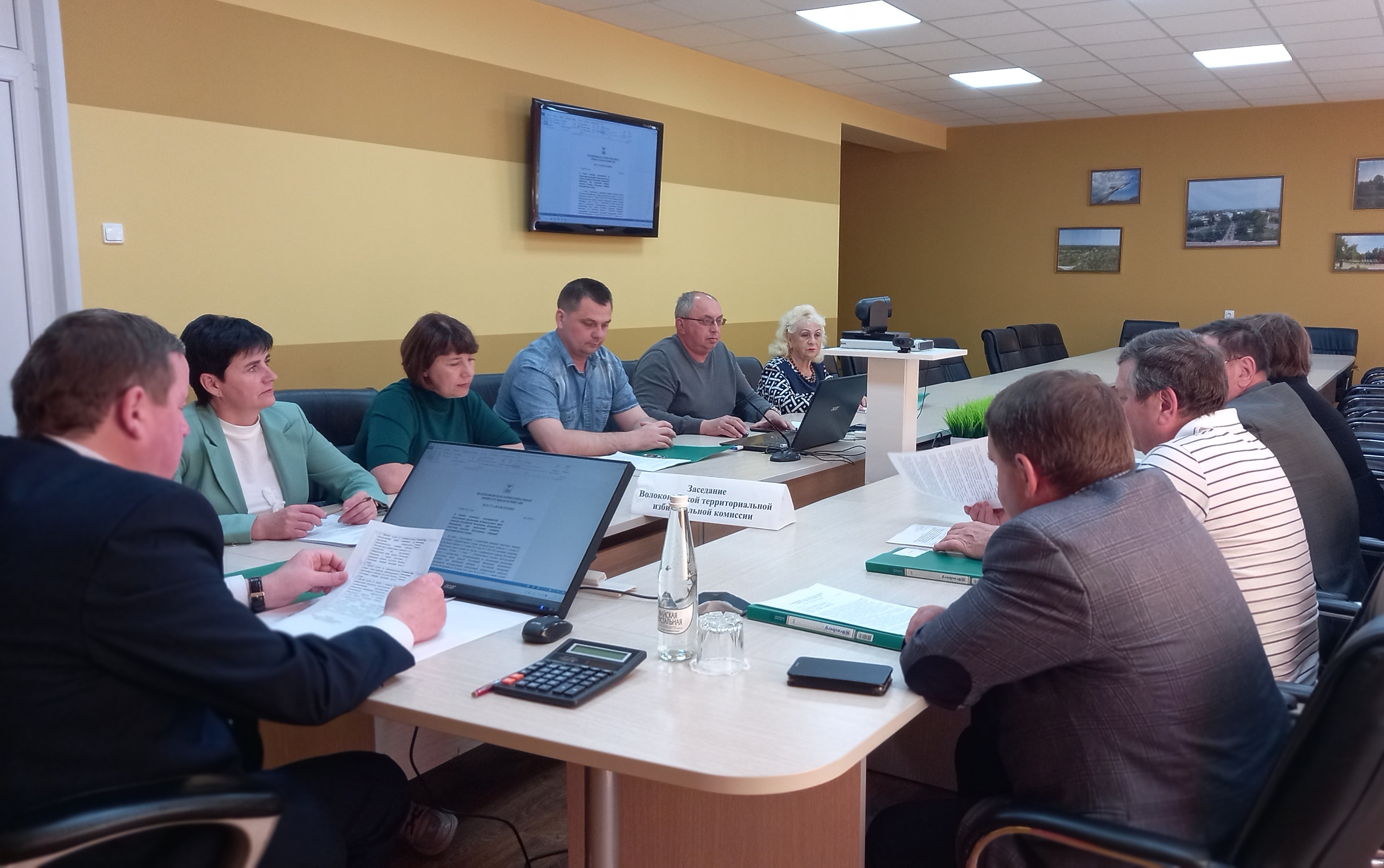 Сегодня состоялось очередное заседание Волоконовской территориальной избирательной комиссии.
