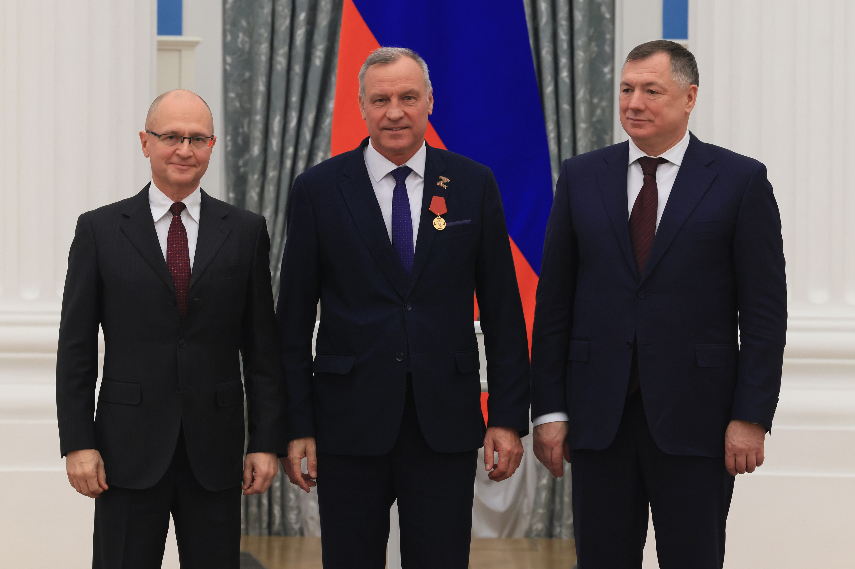 23 ноября в Екатерининском зале Кремлевской резиденции Президента Российской Федерации главе администрации Волоконовского района Сергею Бикетову вручили медаль ордена «За заслуги перед Отечеством» I степени.