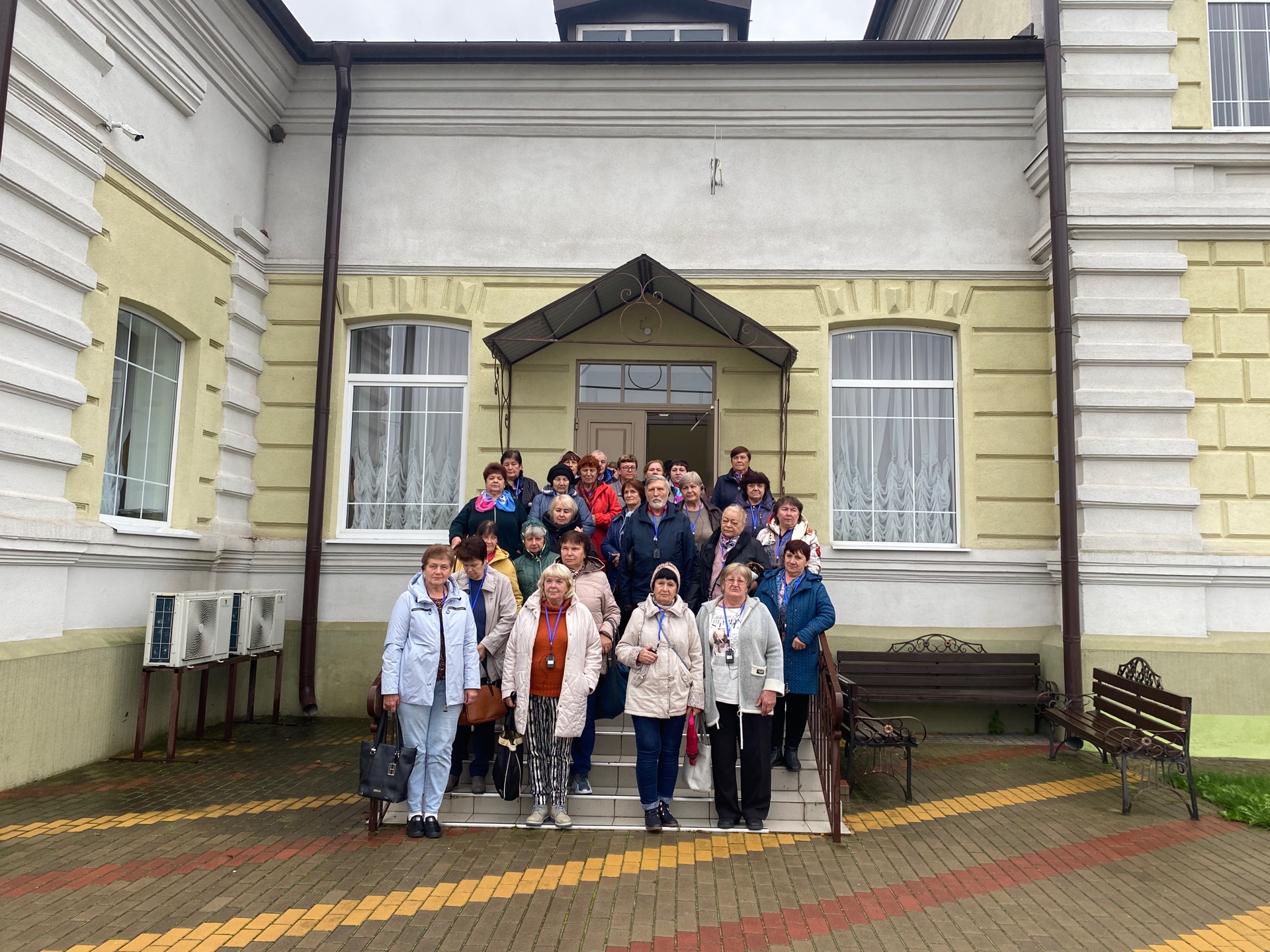 Сегодня в рамках Губернаторского проекта «К соседям в гости!» Волоконовский район встречал гостей из Корочанского района.