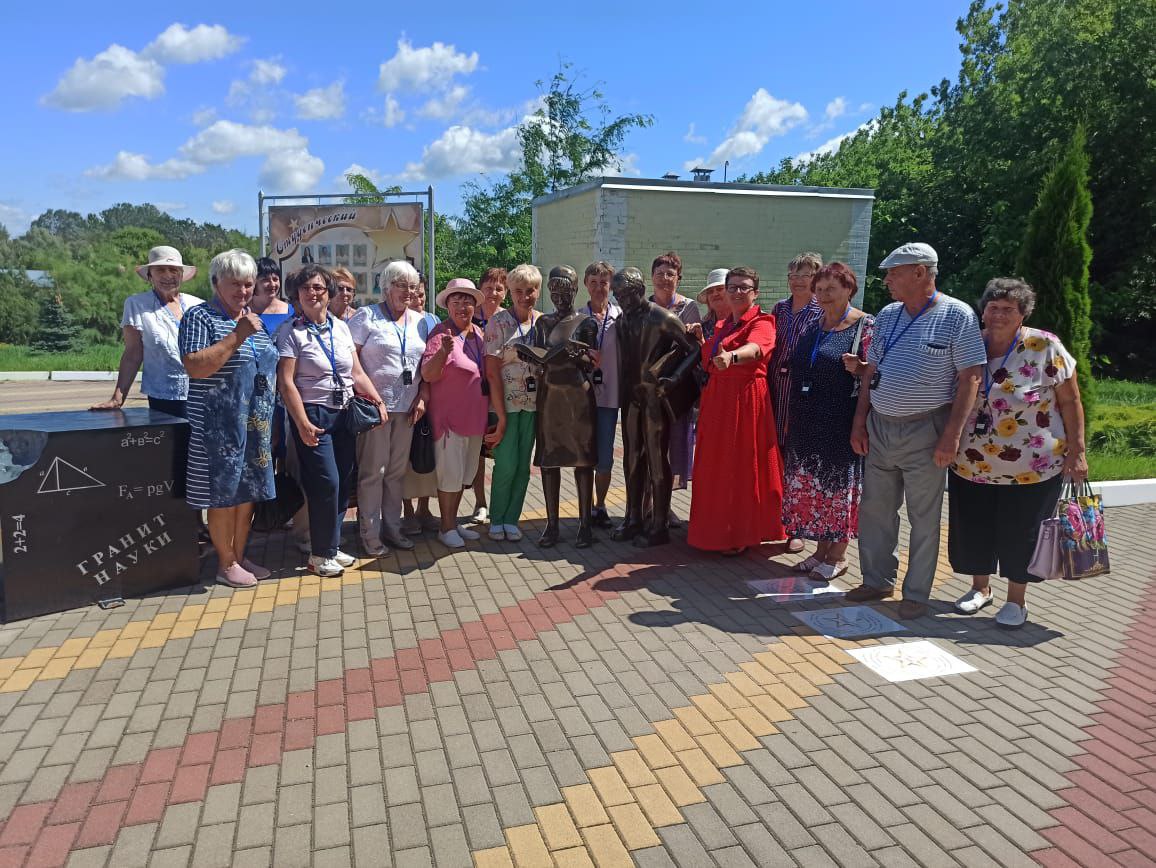 В рамках празднования 95–летия образования Волоконовского района стартовала районная акция «Добрые соседи».