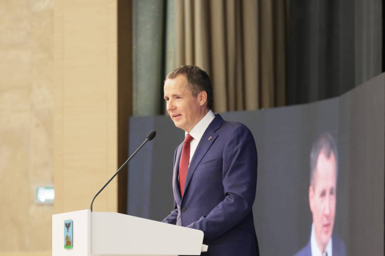 Вячеслав Гладков: «У нас не должно существовать такого понятия, как очередь в детский сад или школу». Вячеслав Гладков: «У нас не должно существовать такого понятия, как очередь в детский сад или школу».
