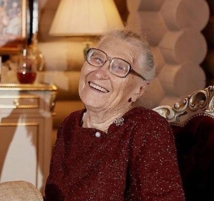 Сегодня свой 90-летний юбилей отмечает жительница поселка Волоконовка Лидия Ивановна Рыкова. Сегодня свой 90-летний юбилей отмечает жительница поселка Волоконовка Лидия Ивановна Рыкова.