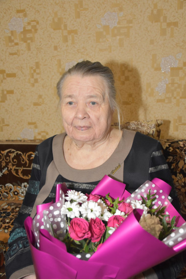 Сегодня свой 90-й юбилейный День Рождения отмечает Принцевская Валентина Васильевна из п. Волоконовка..