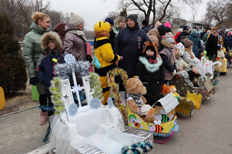 В Волоконовском районе состоялся районный гастрономический фестиваль вареников и креативных саней.