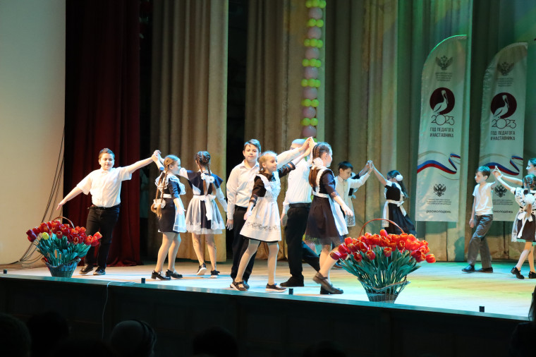 В Центре культурного развития п. Волоконовка прошло значимое событие для педагогических работников и обучающихся района.
