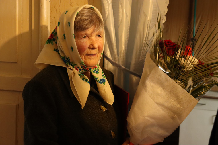 Свой 90-й День рождения отметила жительница с. Новое Раиса Семеновна Гайворонская..