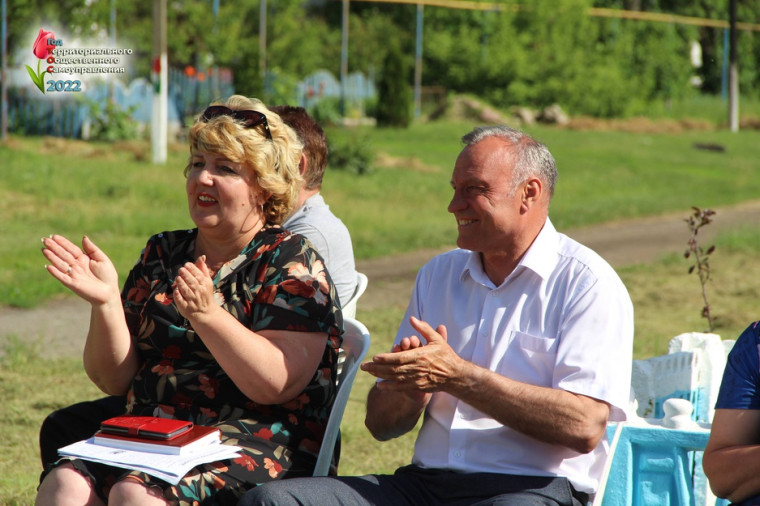 В рамках Декады общественного самоуправления на территории Шидловского сельского поселения сегодня в ТОС «Успех» посёлка Алексеевка состоялась концертная программа.
