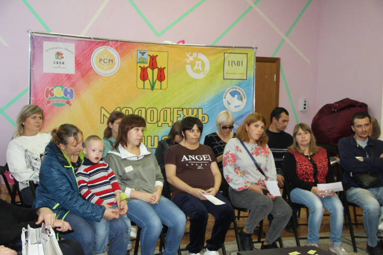 При поддержке Министерства общественных коммуникаций Белгородской области создан выездной мобильный пункт «Мы все равны» для семей, воспитывающих детей-инвалидов.